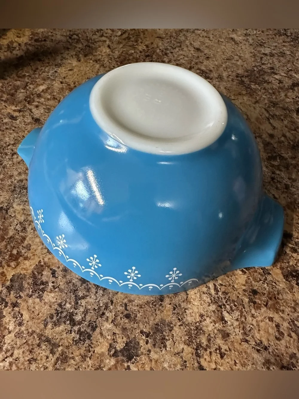VTG 70's 11/2 Qt Pyrex Cinderella Mixing Bowl #442 In Blue Snowflake Garland GC